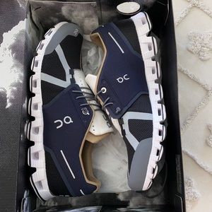 Brand new on cloud men’s running shoes